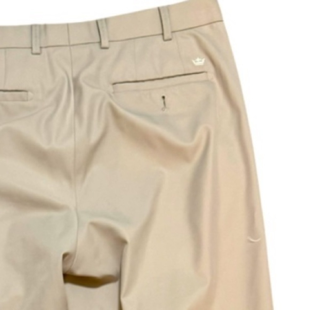 Men's Peter Millar Flat front khaki Tan Pants size 33 x 30 excellent  condition - Picture 6 of 7